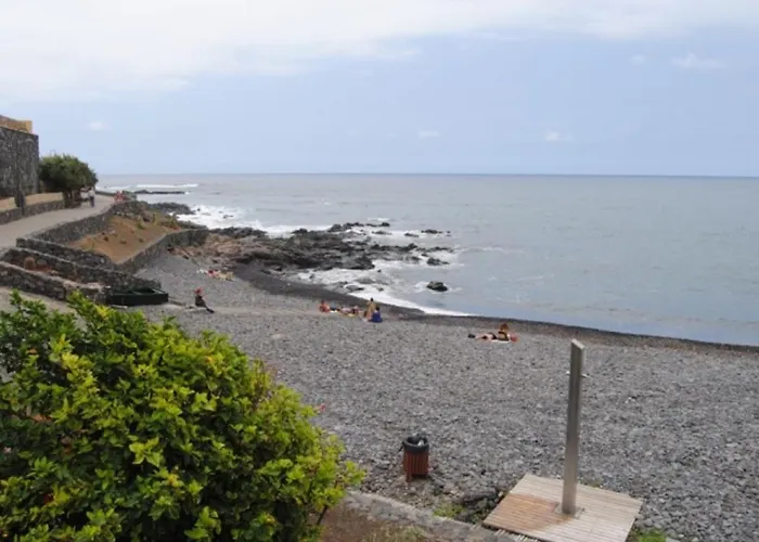 Esquina De Alberto N1 Con Wifi, Cerca De La Playa En - Es-279-3 *