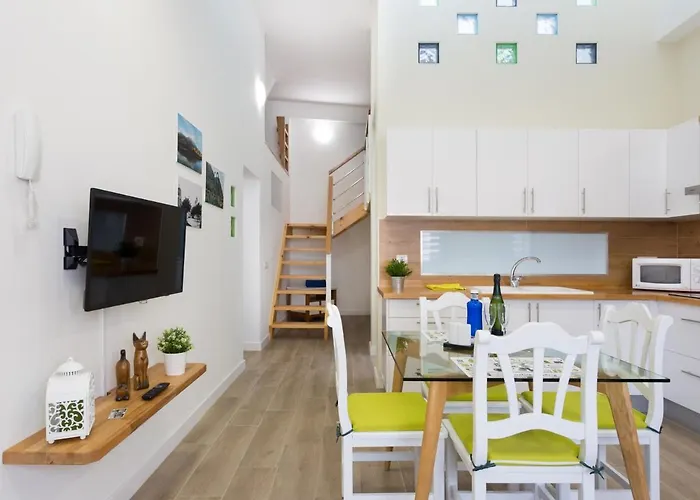 Esquina De Alberto N1 Con Wifi, Cerca De La Playa En - Es-279-3 Διαμέρισμα *